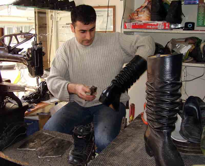 Efeler diyarı Aydın’da körüklü çizme kültürü yaygınlaşıyor