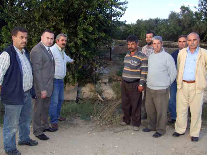 Çatlak beton su kanalları su kaybına yol açıyor!