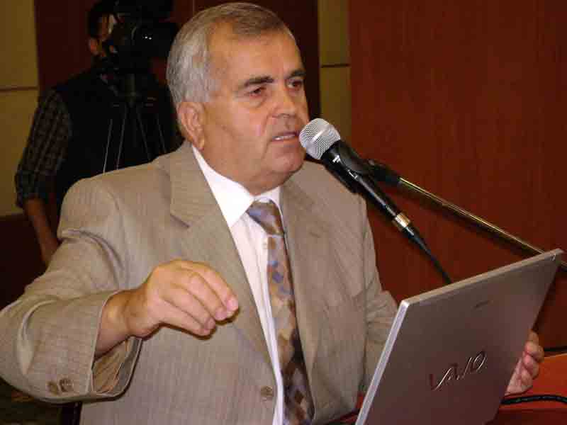 Aydın Valisi Malay’dan siyasilere ağır eleştiri