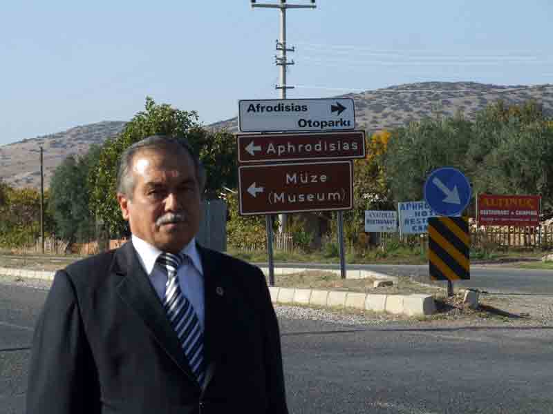 Geyre Başkanı Konak, dikkatleri bir kez daha ring yoluna çekti