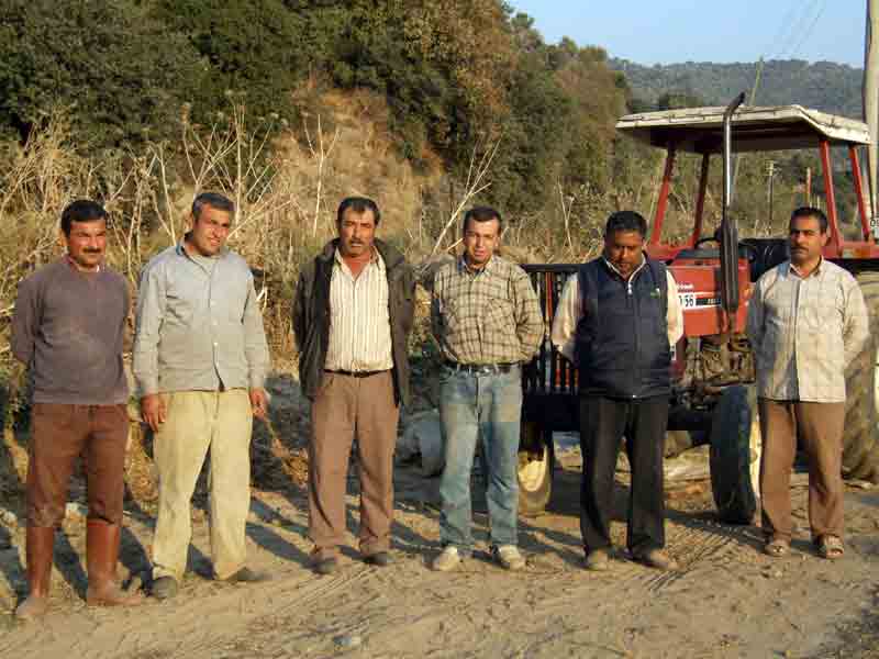 Daha kaç çiftçi ve esnafın intiharını bekliyorsunuz?