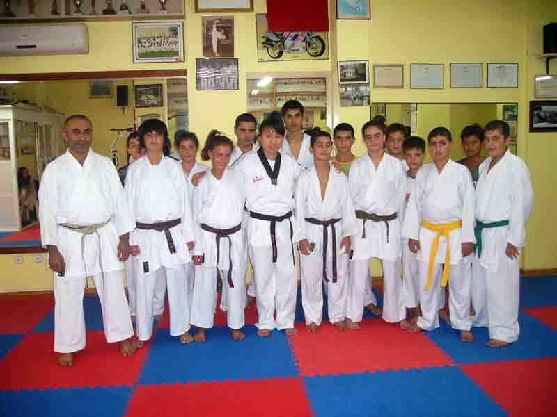 Liseli karateciler il sınavına çıkıyor
