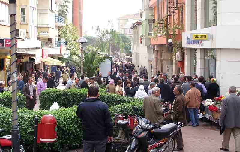 Bankalarda bayram yoğunluğu yaşandı