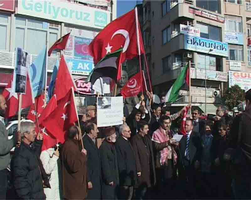 İsrailin Gazze saldırısına tepkiler sürüyor