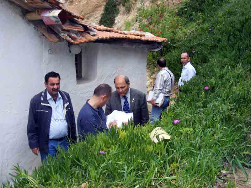 Heyelan Bölgesinde inceleme