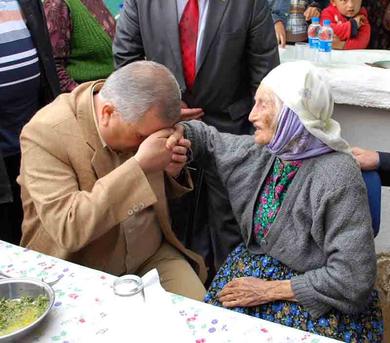 Vali Malayın veda ziyaretleri devam ediyor