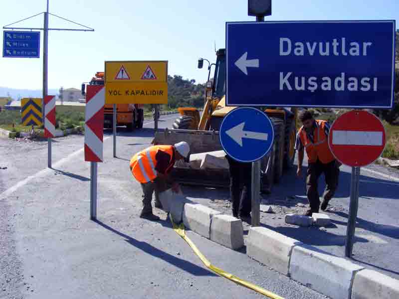 Söke-Kuşadası çevre yolu trafiğe açıldı