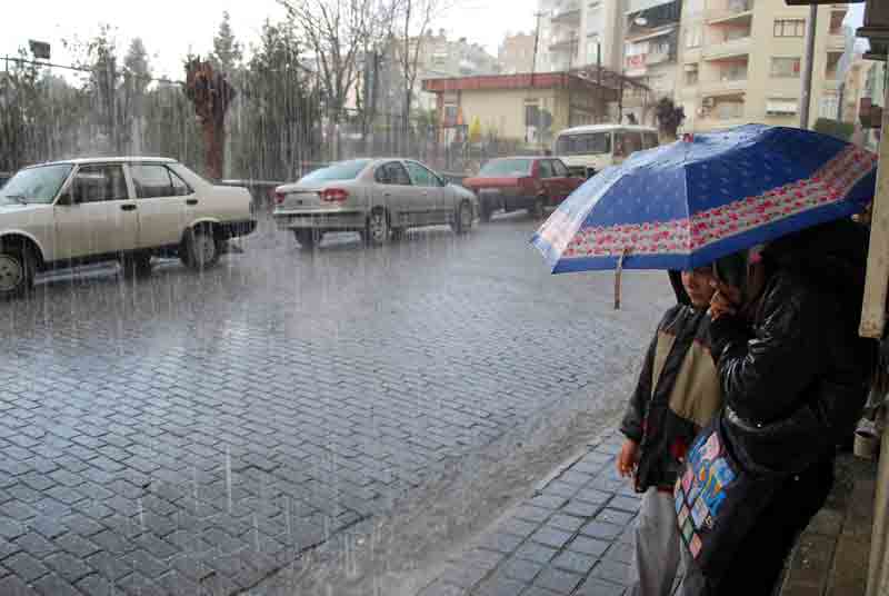 Ay­dına et­ki­li ya­ğış uya­rı­sı