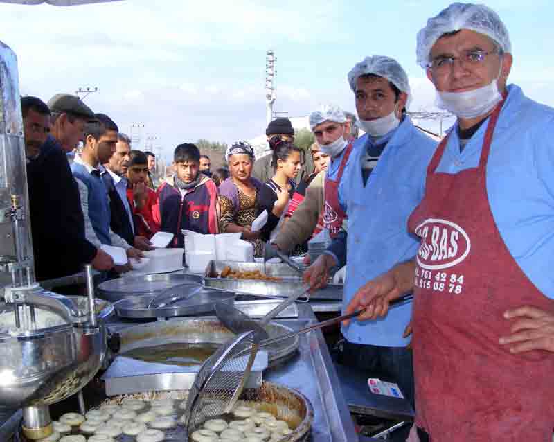 Çok renkli geçti