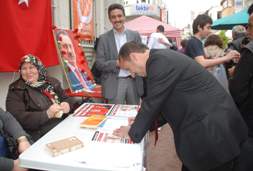 Muhsin Yazıcıoğlu için lokma döktüren BBP,