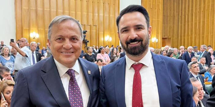 AKKENTLİ CHP TARİHİNİN EN ÖNEMLİ GRUP TOPLANTISINDA ÖZEL’İ YALNIZ BIRAKMADI