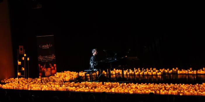 Kuşadası’nda Binlerce Mumun Işığında Masalsı Bir Müzik Yolculuğu