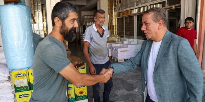 BAŞKAN YETİŞKİN'DEN GIDA ÇARŞISI ESNAFINA ZİYARET