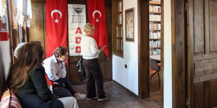 Efeler’de Atatürk Kültür Evi Hizmete Açıldı