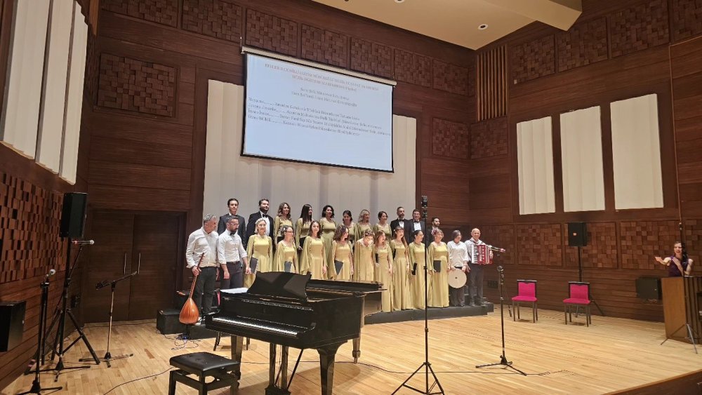 Müzik öğretmenleri İzmir’den ödülle döndü