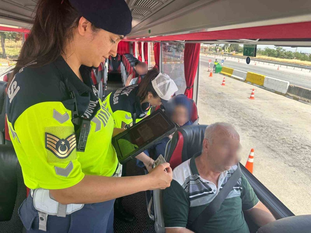Janndarmadan bayram öncesi yol denetimi