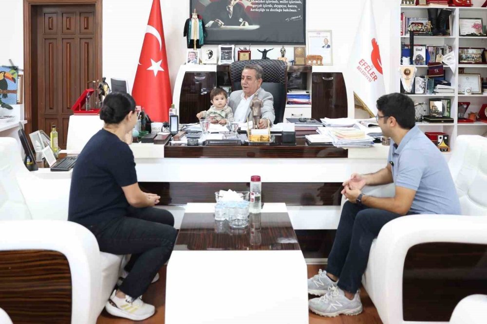 Başkan Yetişkin, Sağlığına Kavuşan Minik Teoman’ı Ağırladı
