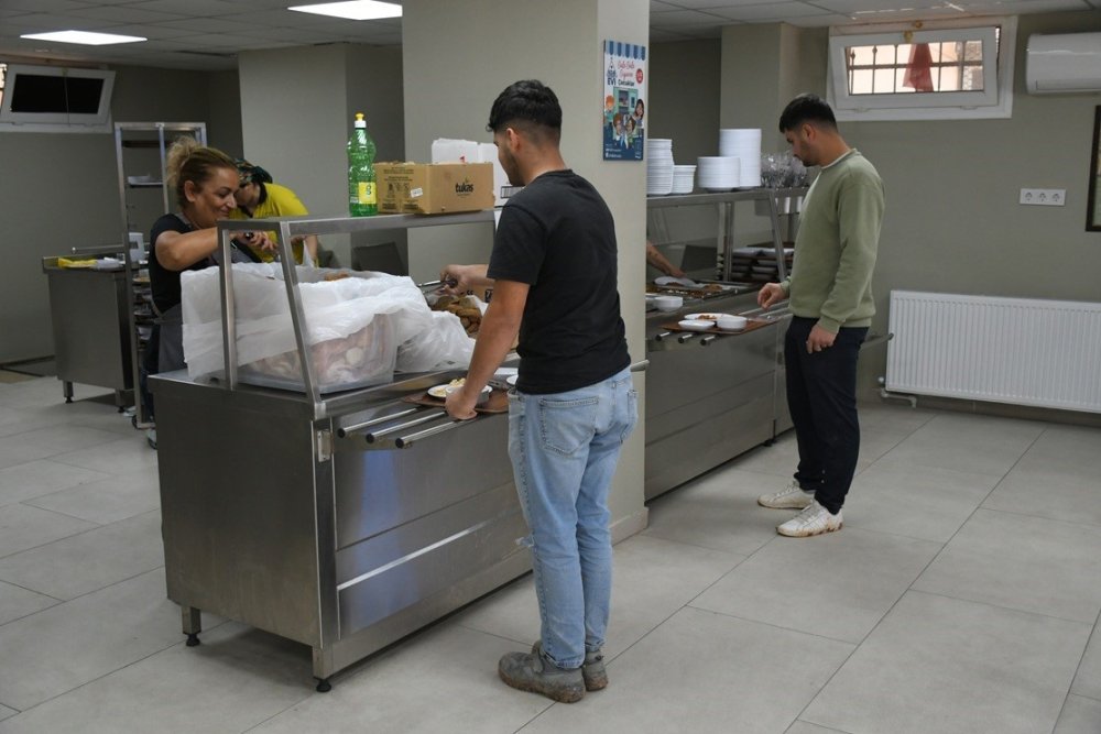 Kuşadası Kent Lokantası’nda Satışların Yüzde 92’si Adalı Kart İle Yapıldı