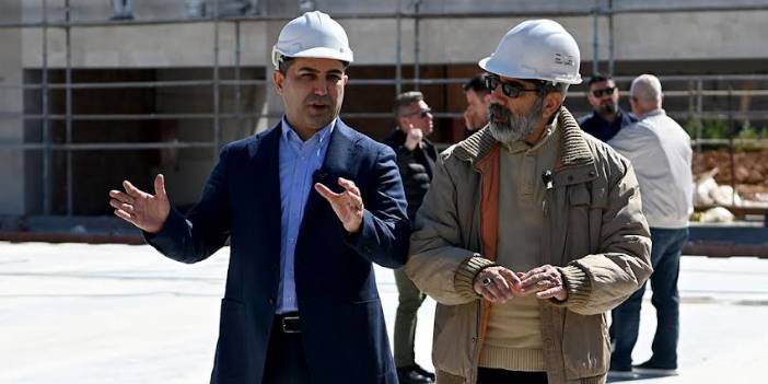 KUŞADASI’NIN KENT MEYDANINA KAVUŞMASINA SAYILI GÜNLER KALDI